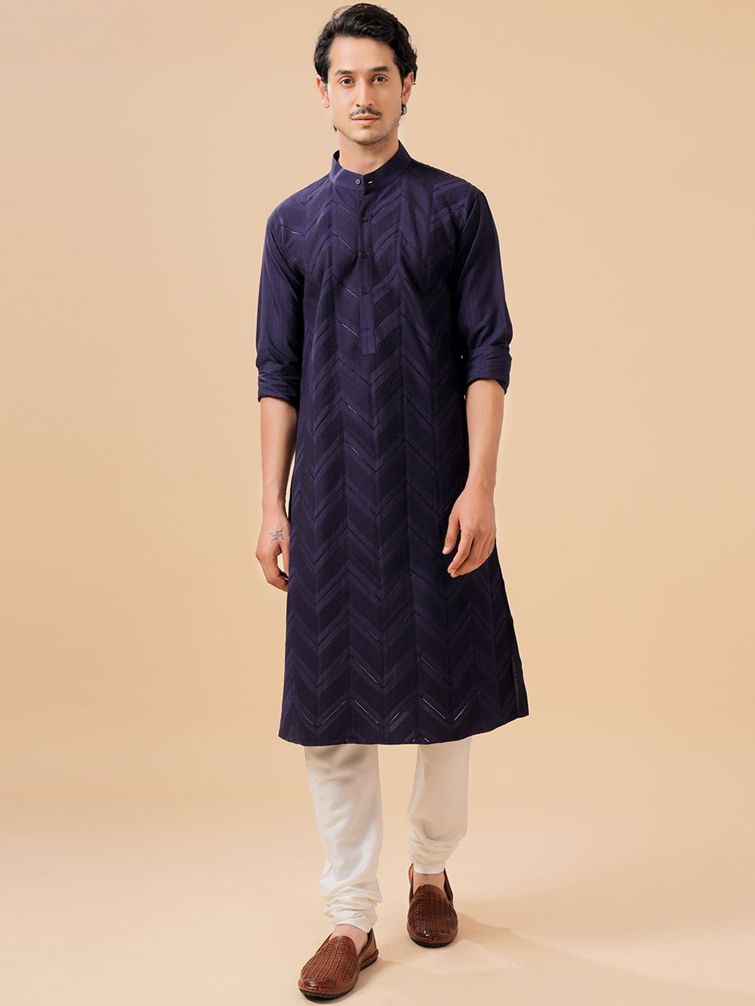RR Blue Geometric Printed Band Collar Straight Kurta, Navy blue
