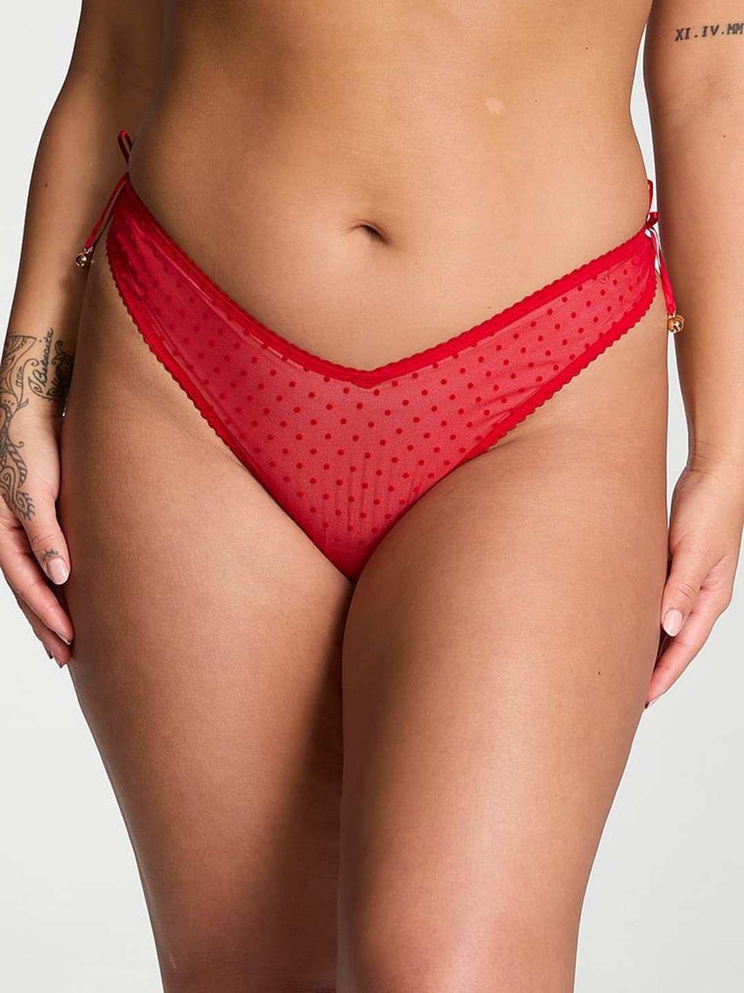 

Victoria's Secret Women Low-Rise Thong 1125312071SA, Red