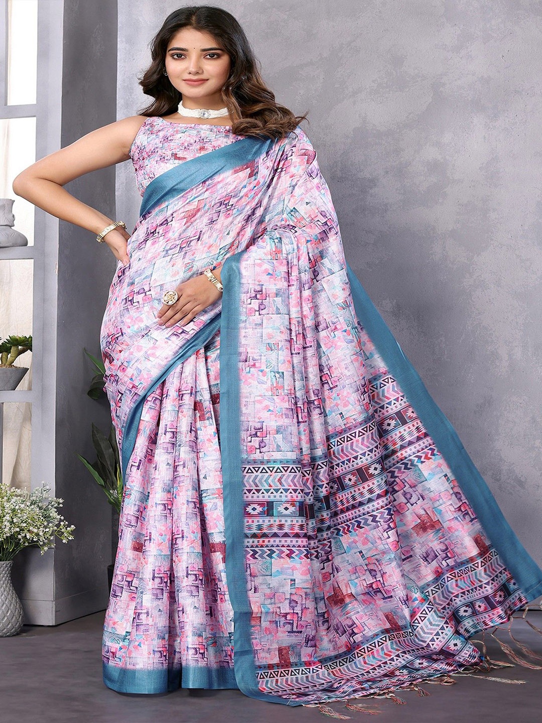 

KALINI Floral Printed Zari Saree, Blue