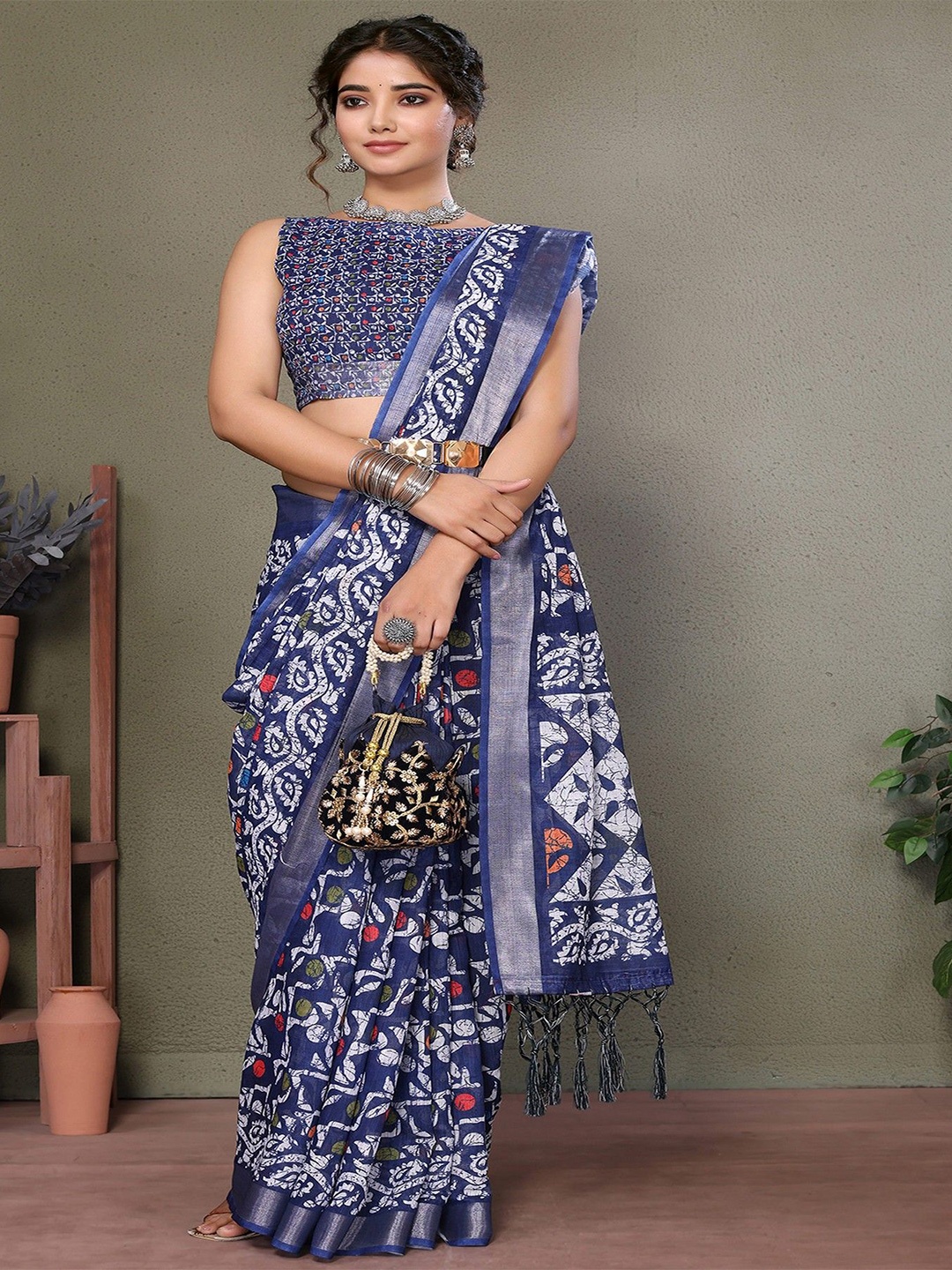 

KALINI Zari Ethnic Motifs Printed Saree, Blue