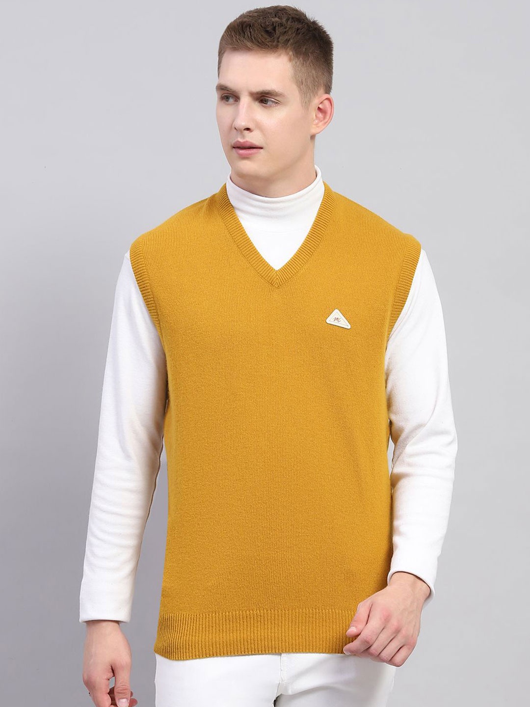 

Monte Carlo Men Woollen Sweater Vest, Mustard