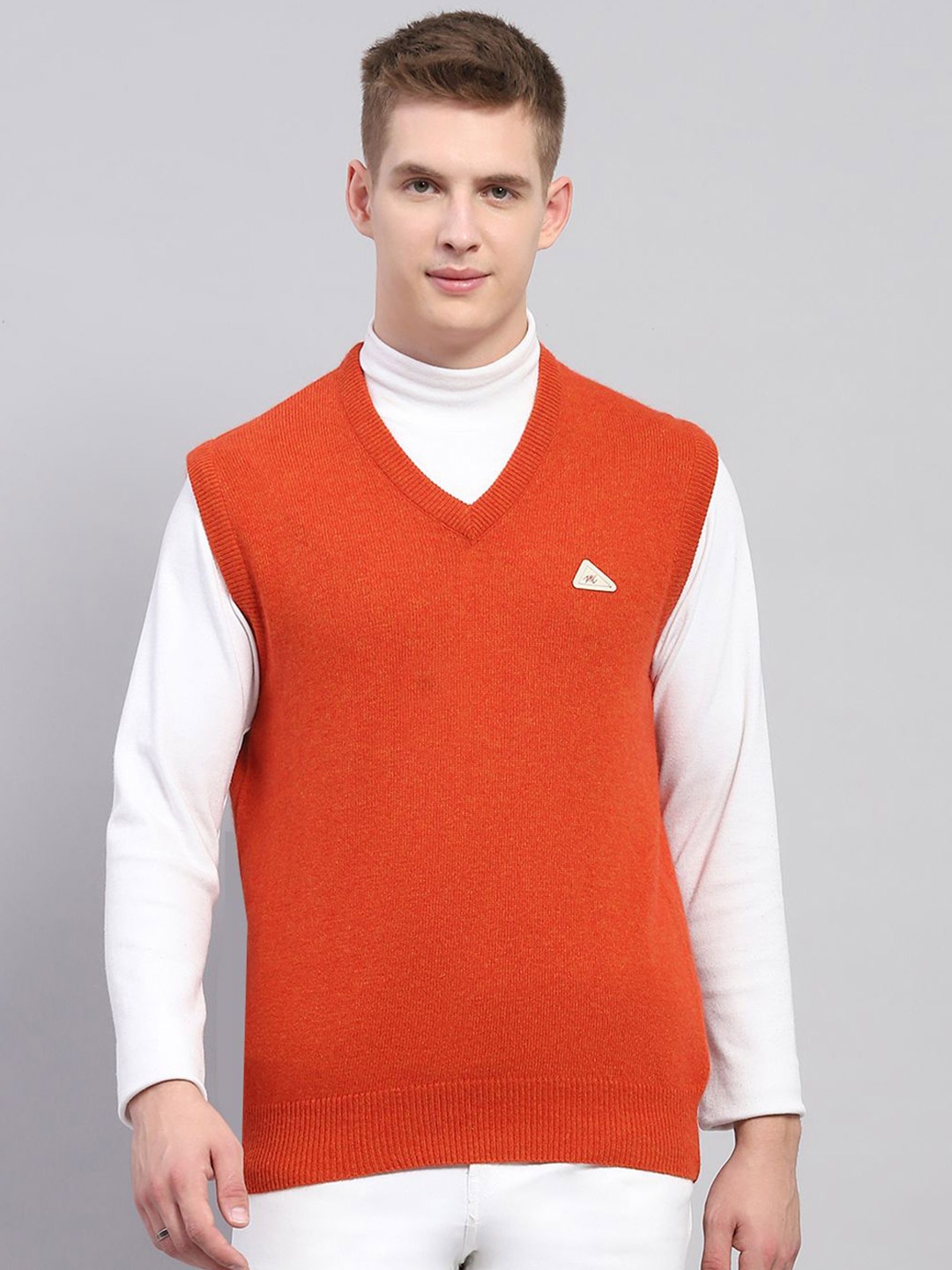 

Monte Carlo Men V-Neck Woollen Sleeveless Sweater Vest, Orange