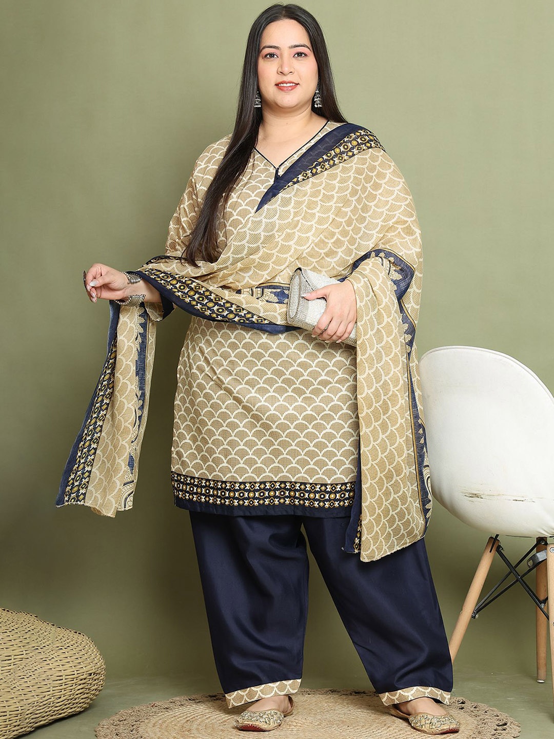 

Rajnandini Plus Size V-Neck Ethnic Motifs Printed Straight Kurta with Salwar & Dupatta, Beige