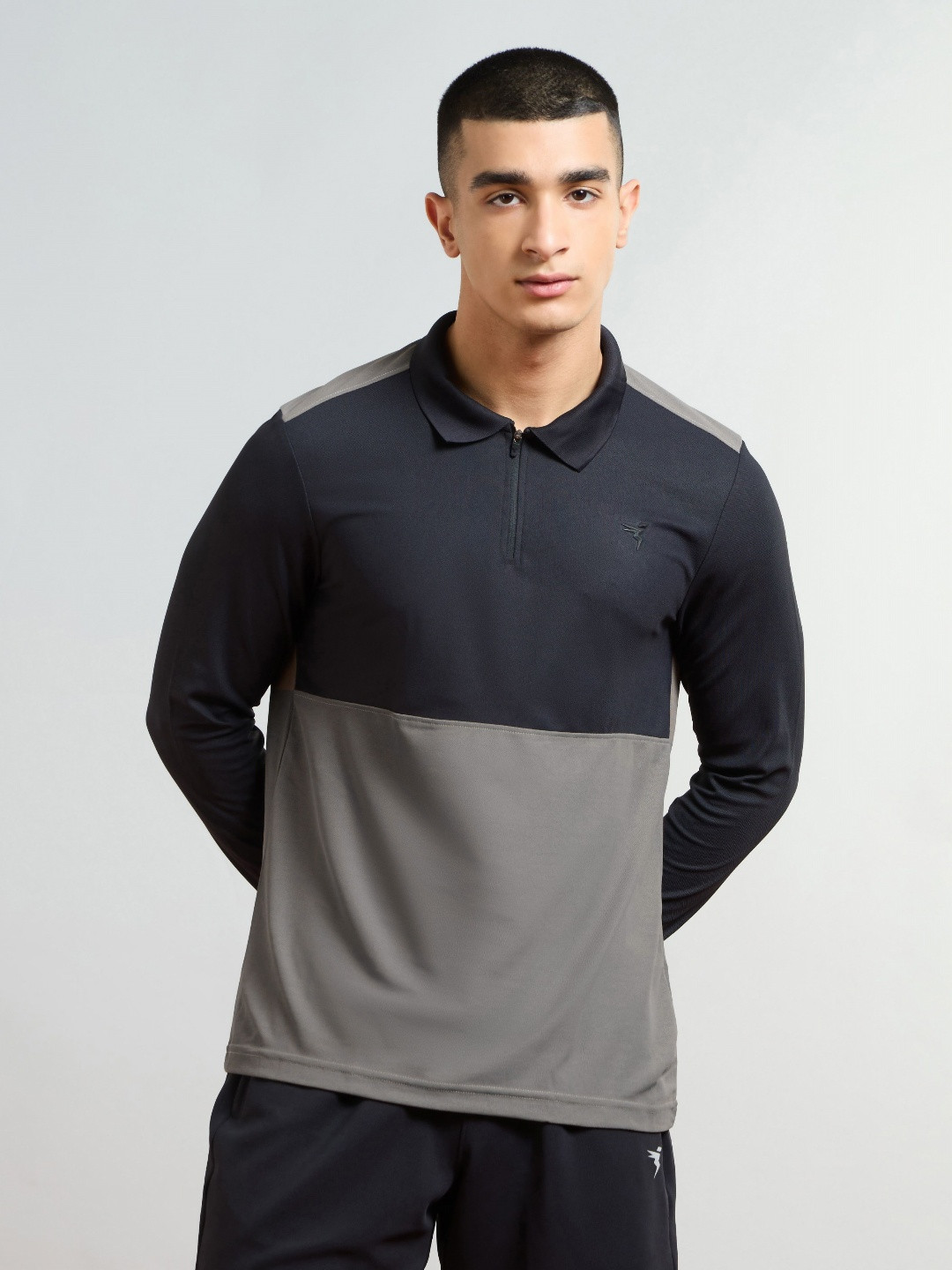

Technosport Men Colourblocked Antimicrobial Slim Fit Sports T-shirt, Black