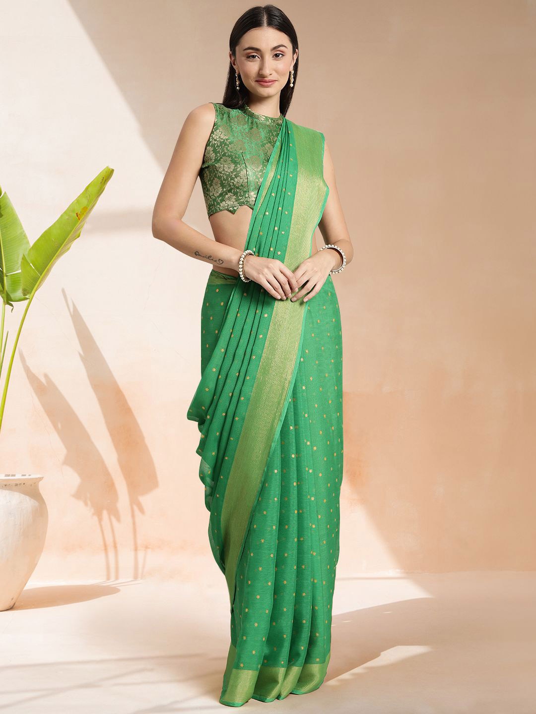 

Mitera Floral Printed Ready to Wear Saree, Green