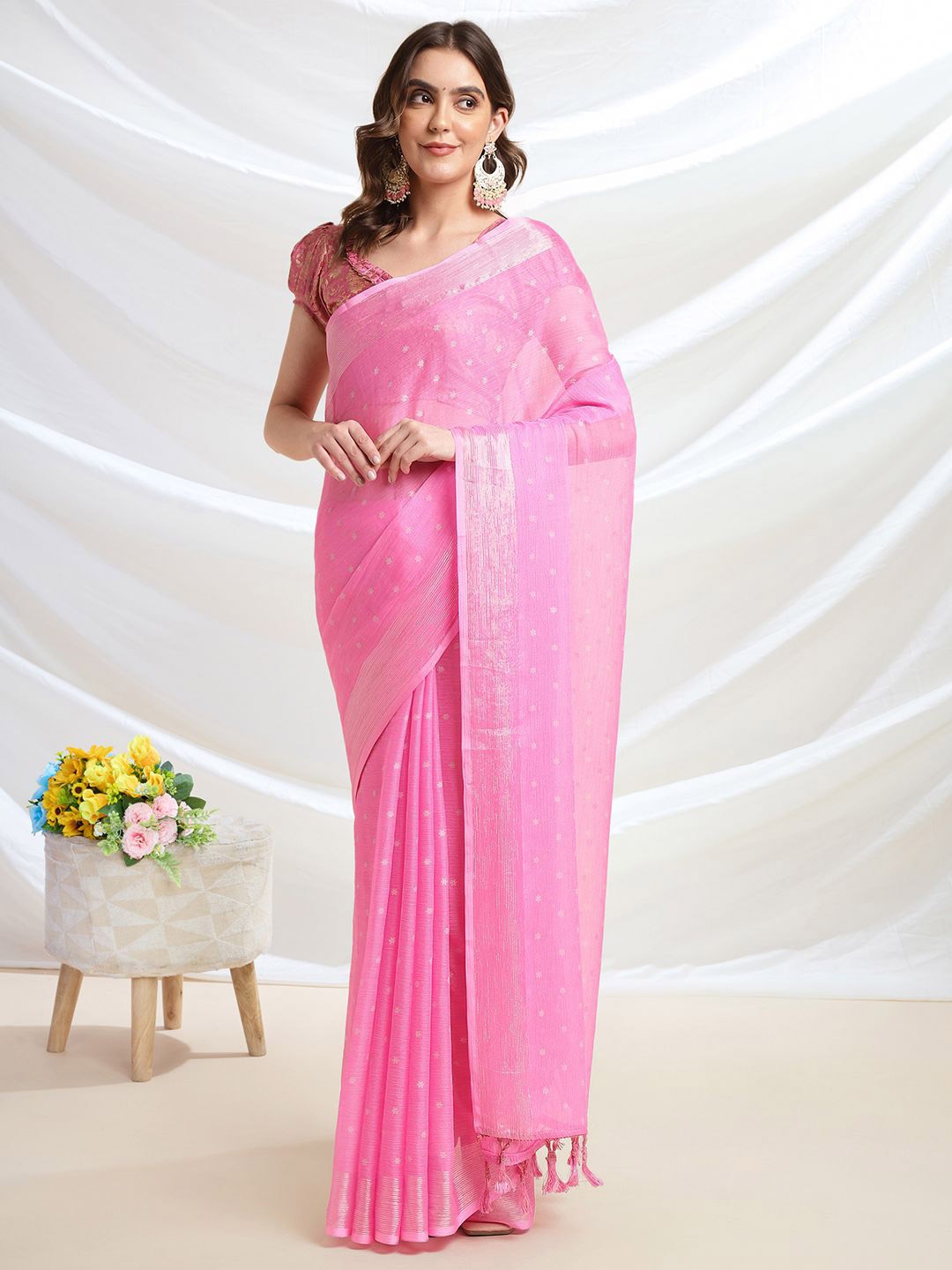 

Mitera Floral Woven Design Ready to Wear Saree, Pink