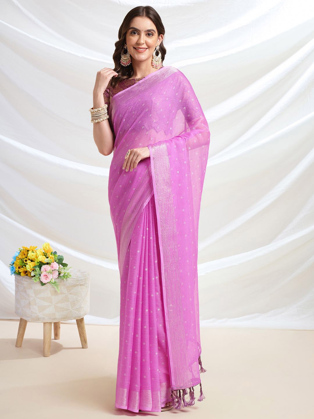 

Mitera Floral Printed Ready to Wear Saree, Pink