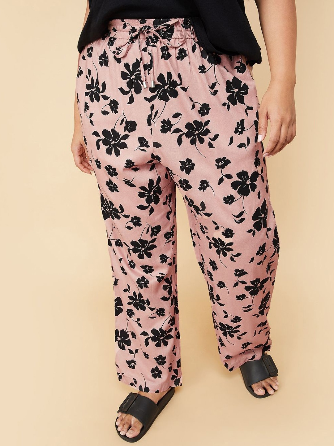 

max Women Floral Printed Mid Rise Lounge Pants, Brown