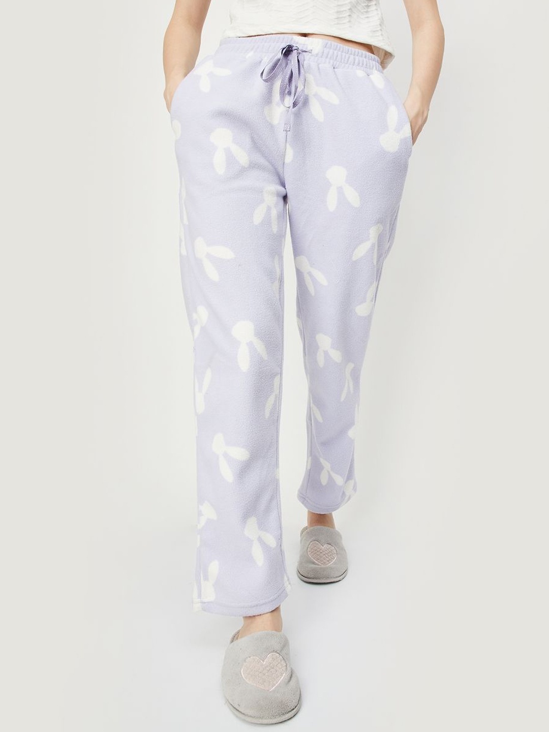 

max Women Bunny Printed Mid Rise Lounge Pants, Blue