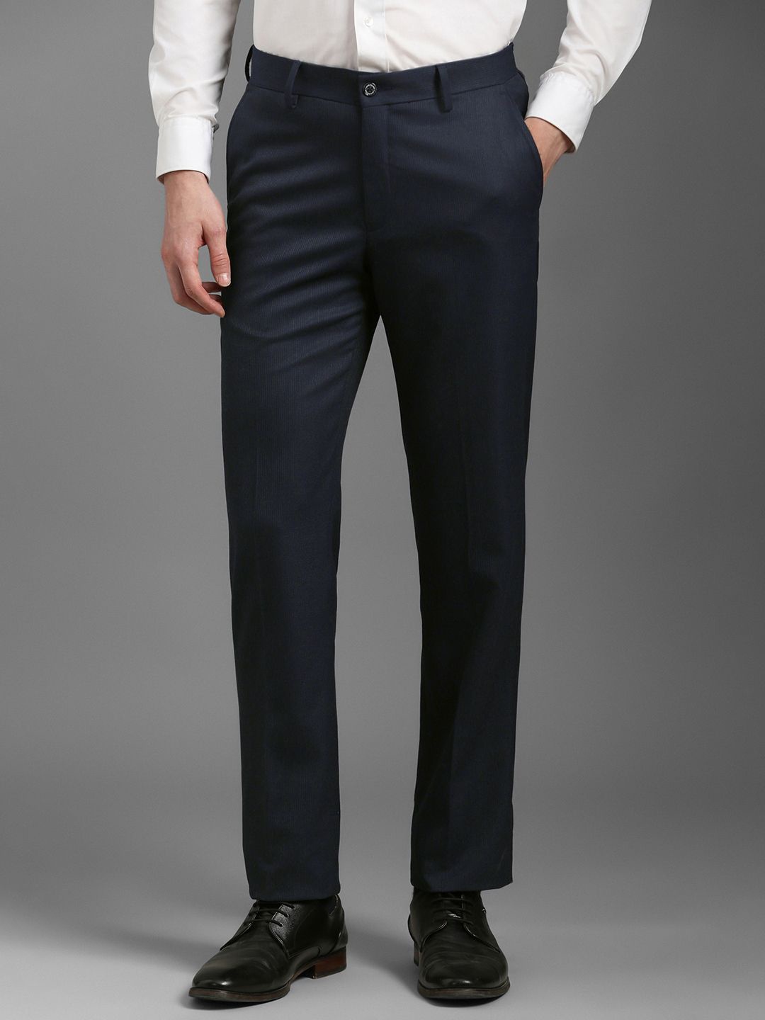 

Louis Philippe Men Slim Fit Mid-Rise Formal Trousers, Navy blue