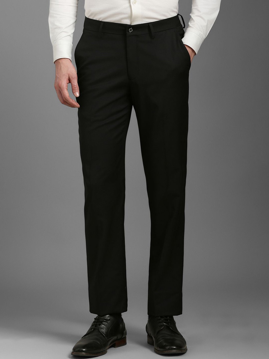 

Louis Philippe Men Slim Fit Formal Trousers, Black