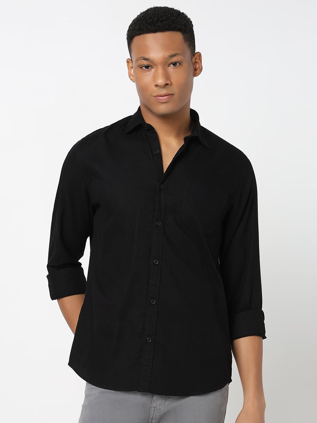 

R&B Men Spread Collar Solid Cotton Casual Shirt, Black