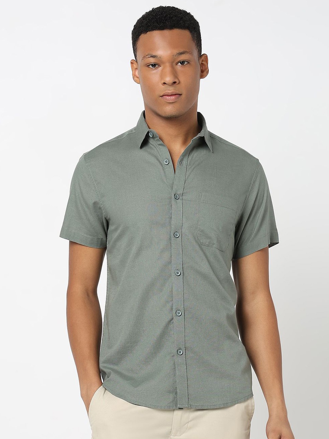 

R&B Men Spread Collar Solid Cotton Casual Shirt, Olive
