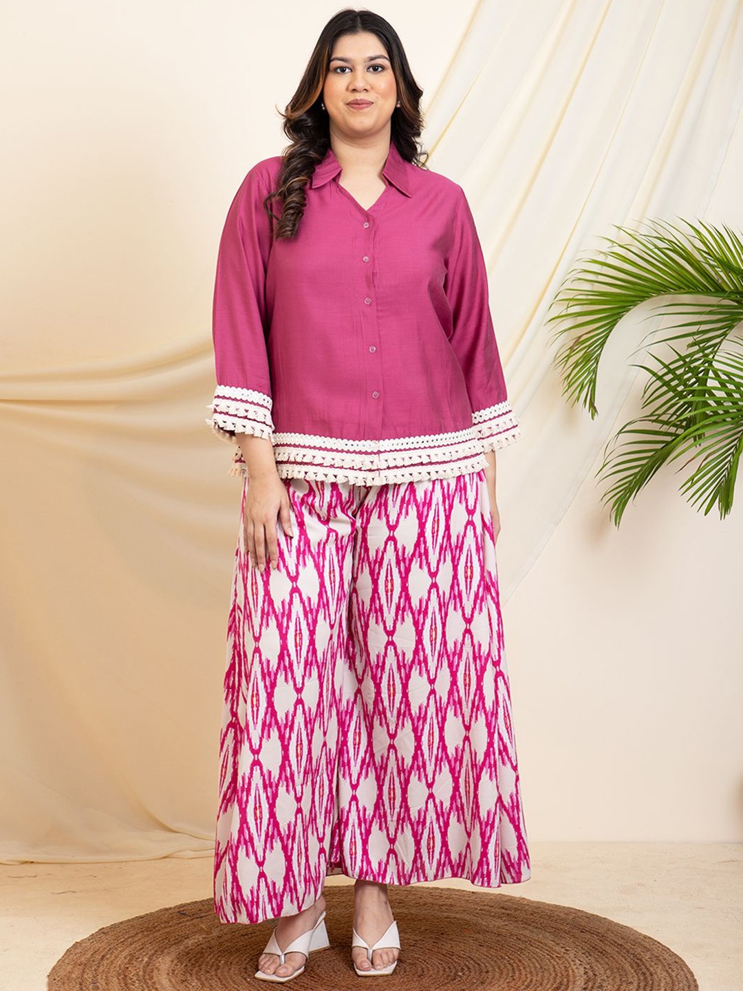 

DEEBACO Embellished Shirt Collar Three-Quarter Sleeves Shirt With Palazzo, Lavender
