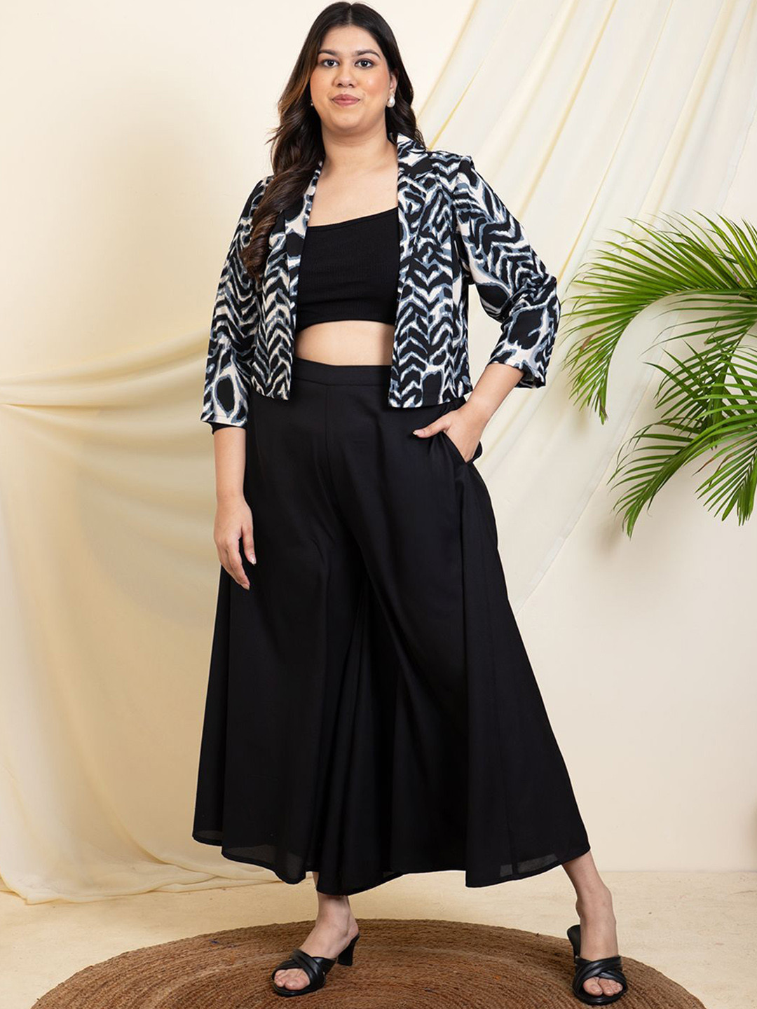 

DEEBACO Printed Lapel Collar Three-Quarter Sleeves Blazer & Top With Palazzo, Black