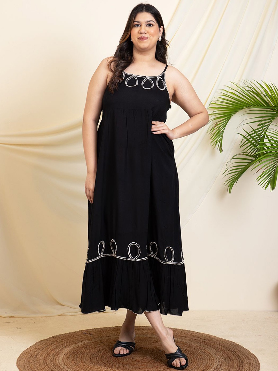 

DEEBACO Women Self Design Plus Size Fit & Flare Maxi Dress, Black