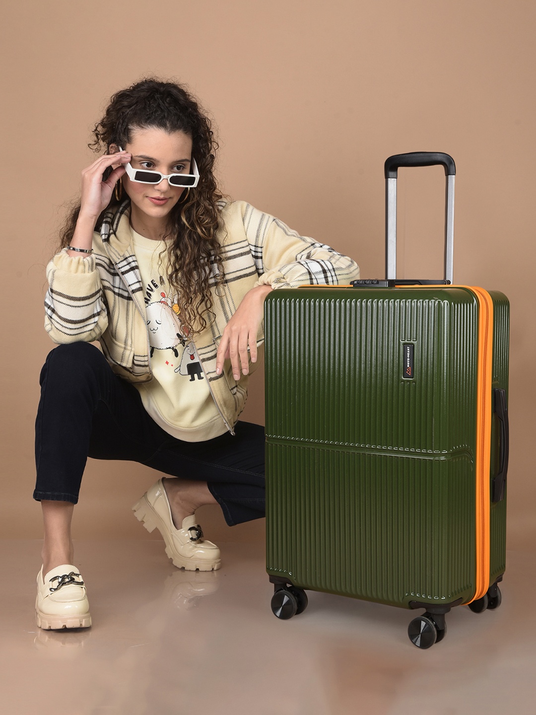 

MOVE-MEANT Unisex Hard Sided Large Trolley Bag, Green