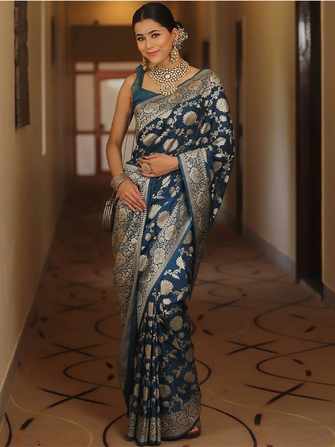 

BerMondsey Ethnic Motifs Zari Banarasi Saree, Teal