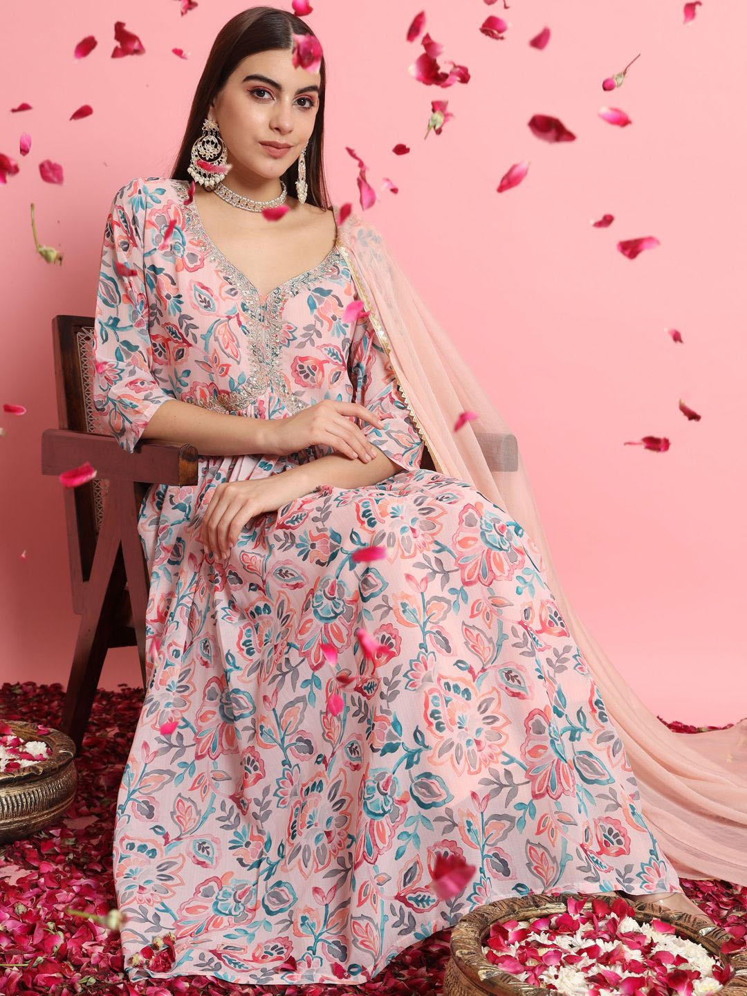 

VredeVogel Floral Printed Empire Thread Work Anarkali Kurta With Trouser With Dupatta, Peach