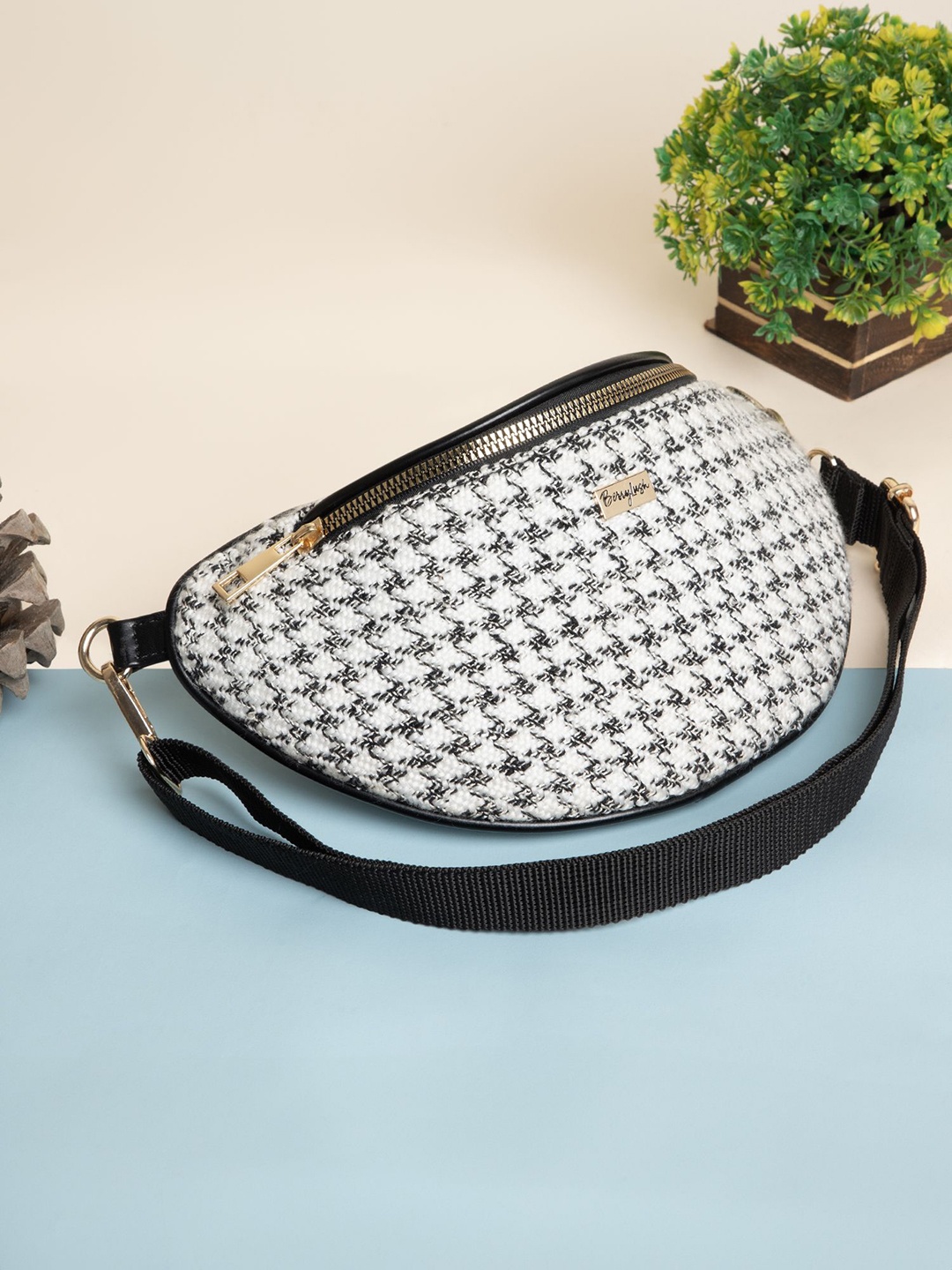 

Berrylush Checked Structured Sling Bag with, White