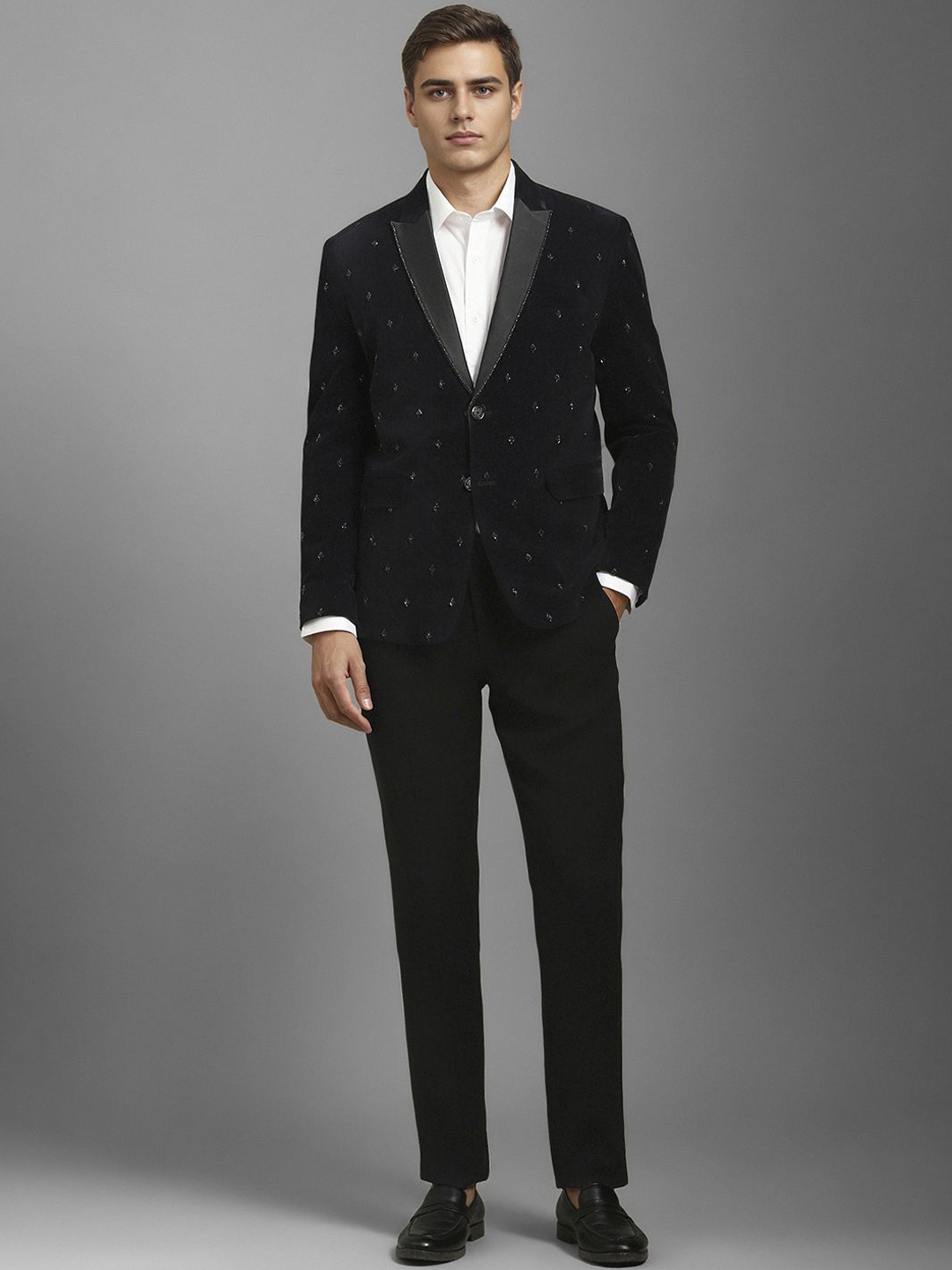 

Louis Philippe Men Embellished Slim Fit Single-Breasted Two Piece Suit, Black