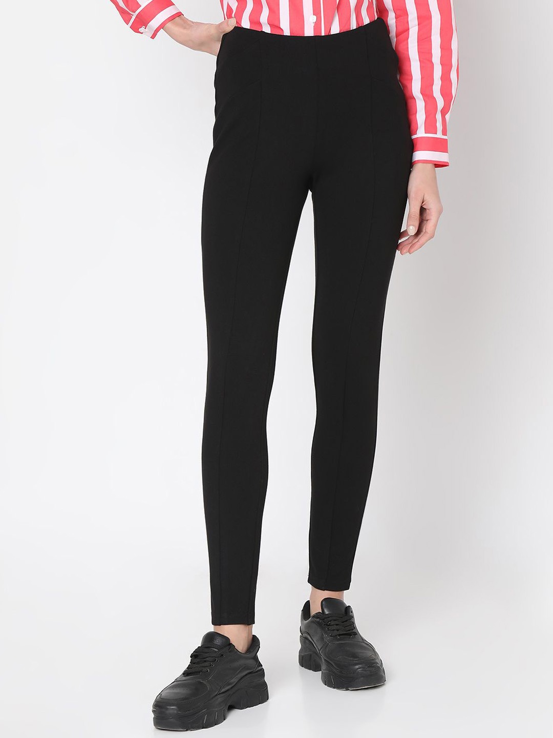 

Vero Moda Women High Rise Skinny Fit Jeggings, Black