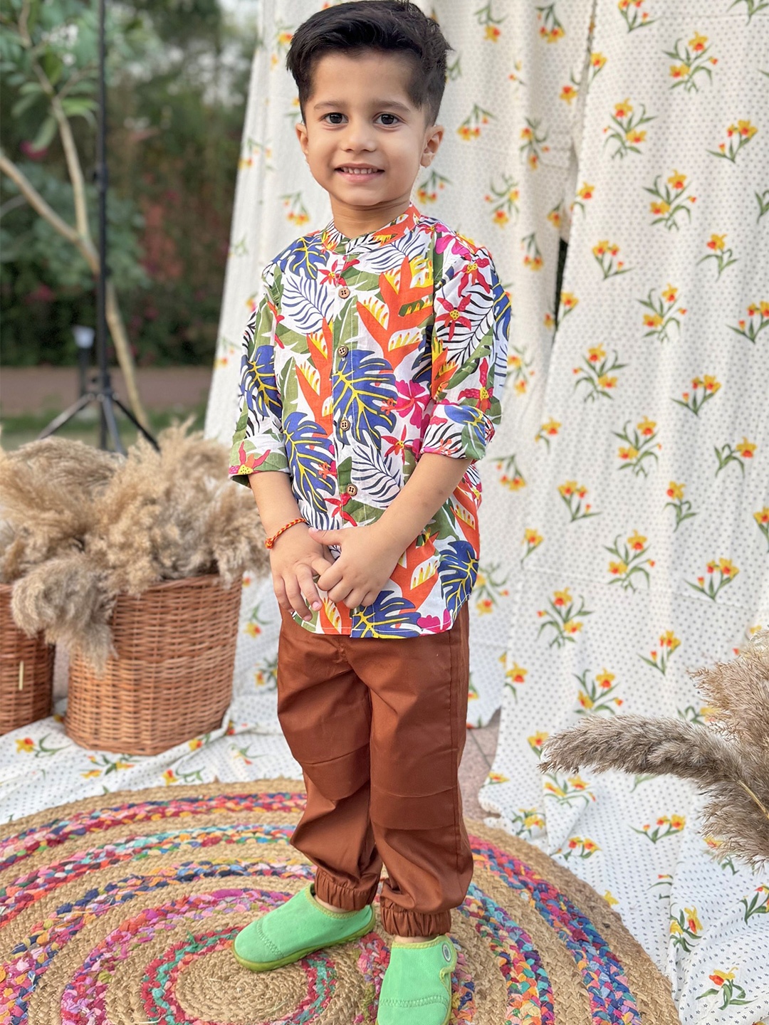 

Peekaaboo Kids Boys Mandarin Collar Floral Printed Cotton Casual Shirt, White