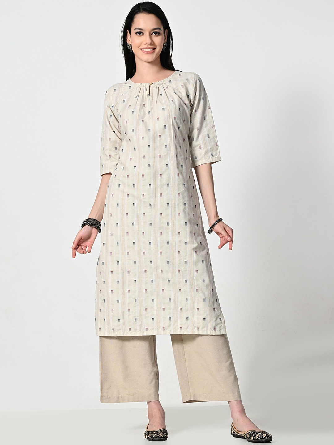 

AMBI Geometric Printed Keyhole Neck Straight Kurta, Beige