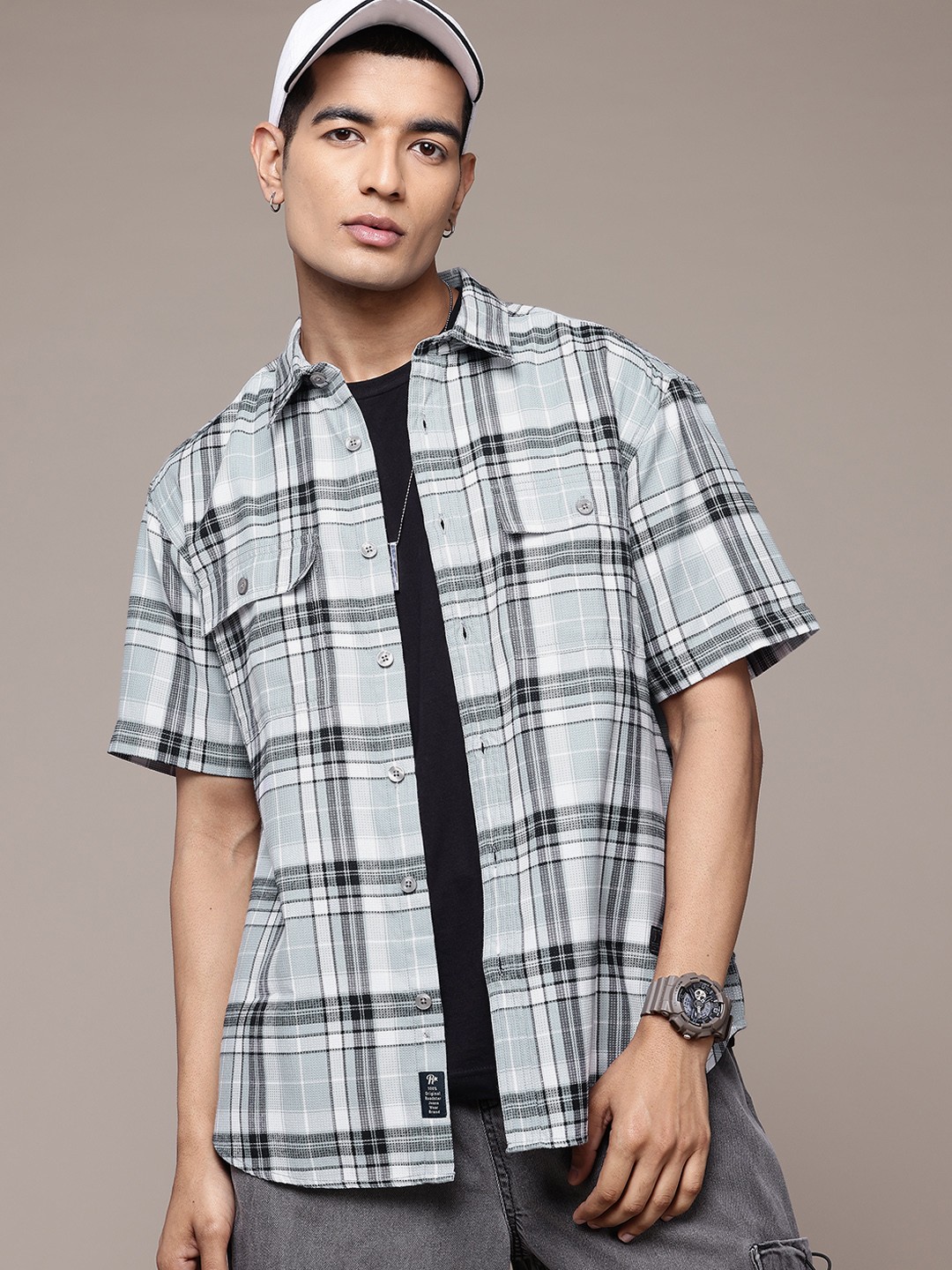 

The Roadster Lifestyle Co. Comfort Checked Relaxed Fit Casual Shirt, Grey
