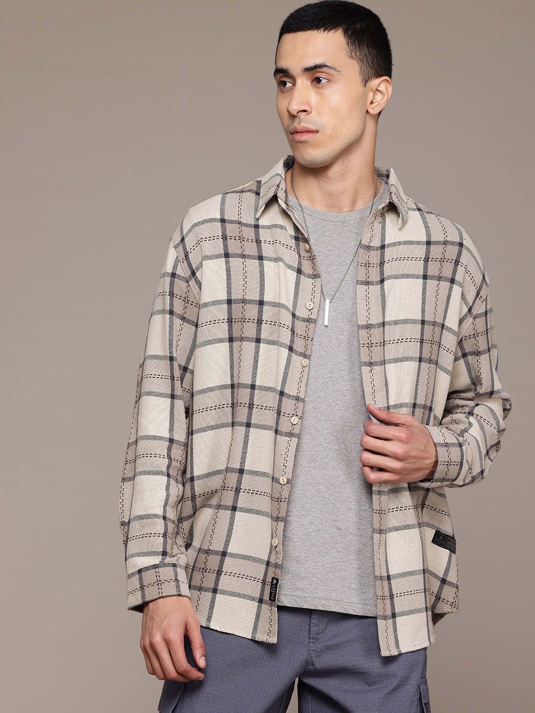 

The Roadster Lifestyle Co. Men Relaxed Checked Pure Cotton Casual Shirt, Beige