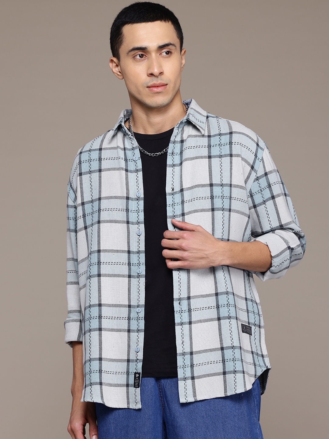 

The Roadster Lifestyle Co. Men Relaxed Checked Pure Cotton Casual Shirt, Blue