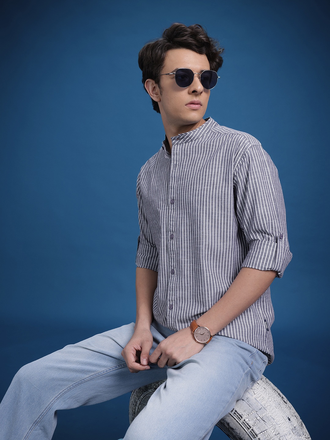 

The Roadster Lifestyle Co. Men Classic Striped Pure Cotton Casual Shirt, Navy blue