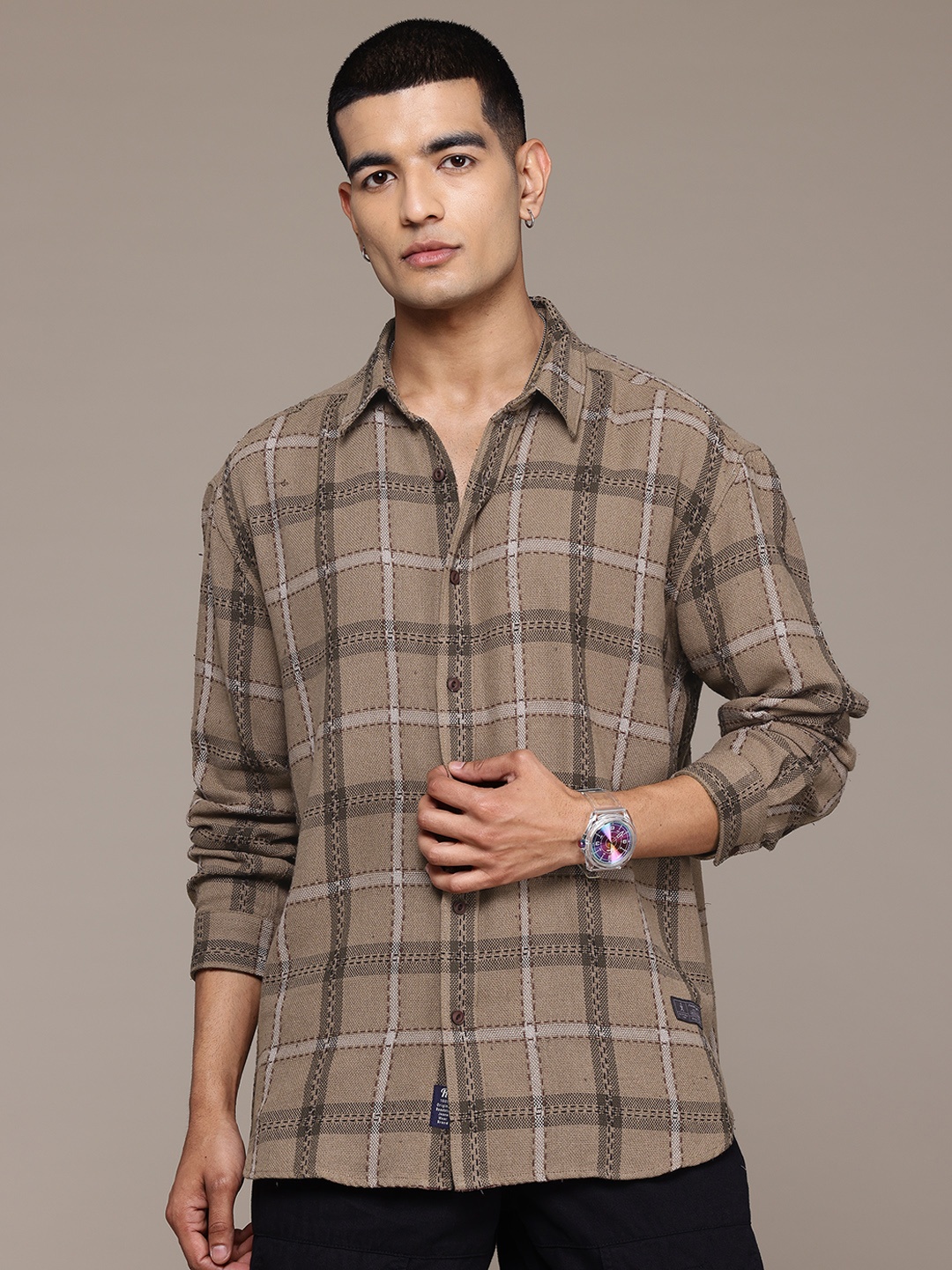 

The Roadster Lifestyle Co. Men Comfort Checked Pure Cotton Casual Shirt, Beige