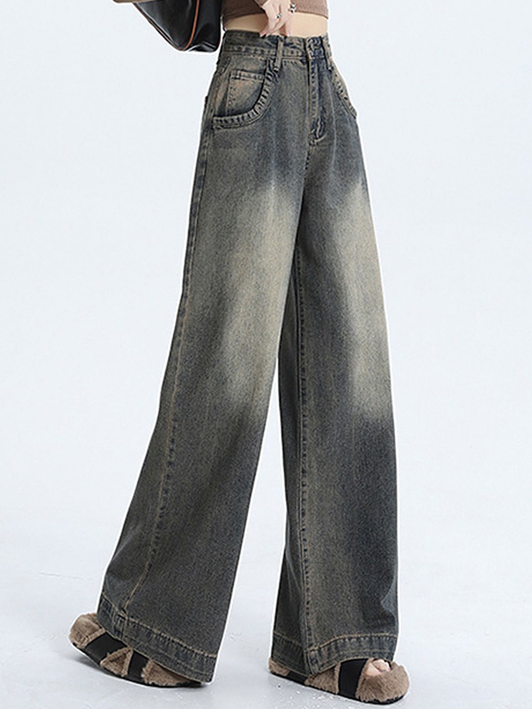 LULU & SKY Women Straight Fit High-Rise Jeans, Grey