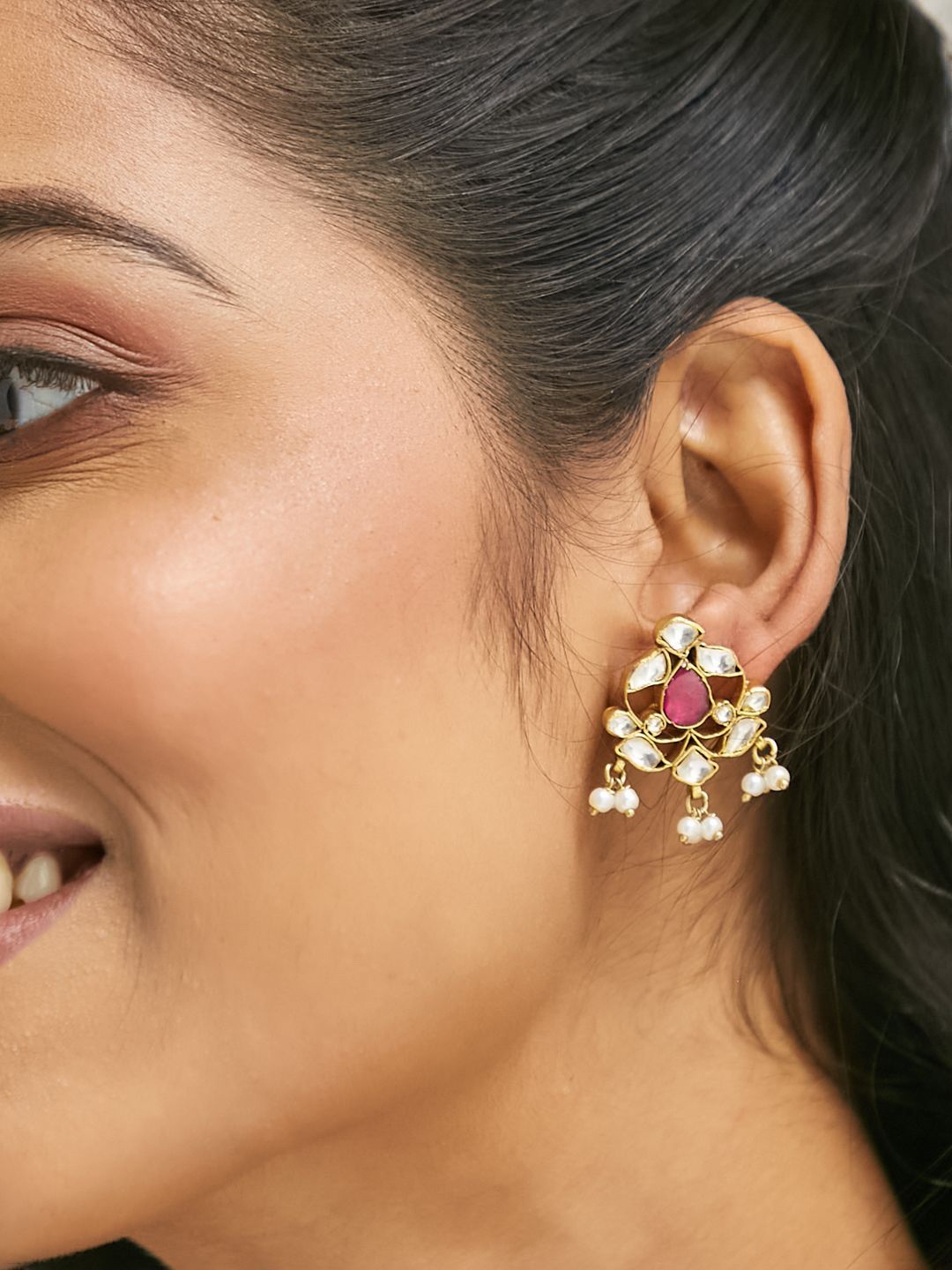

Yinara Elegant Gold-Plated Kundan Stone Studded & Pearls Beaded Contemporary Studs