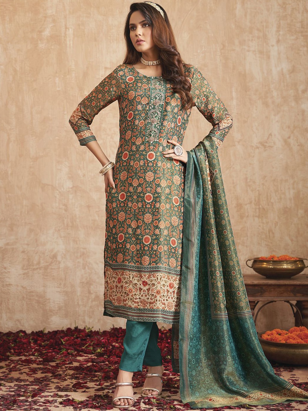 

Stylee LIFESTYLE Floral Printed Sequinned Unstitched Dress Material, Green