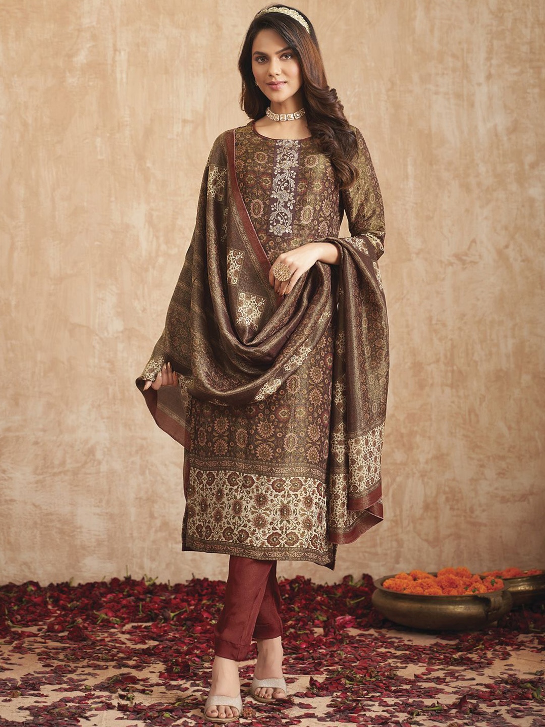 

Stylee LIFESTYLE Floral Printed Sequinned Unstitched Dress Material, Gold