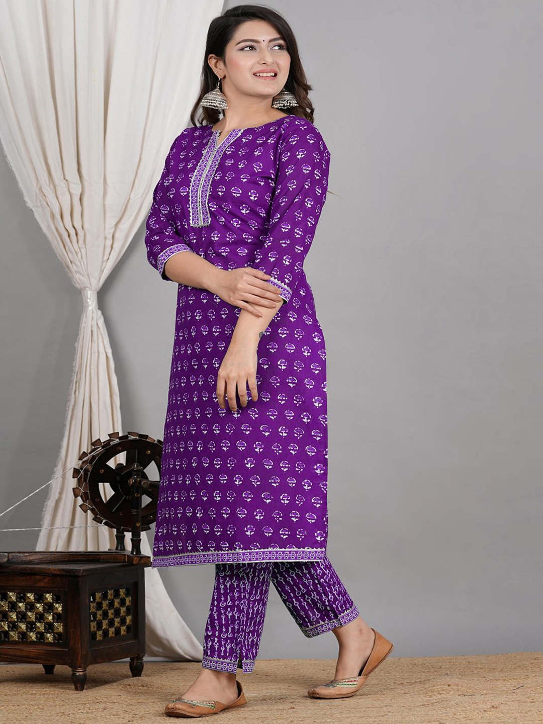 

ZOYOTO Floral Printed Round Neck Regular Pure Cotton Straight Kurta With Trouser, Purple