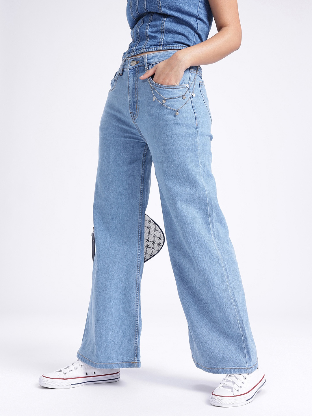 

glitchez Women Cool Vibe Flared Fit Stretchable Jeans With Chain, Blue