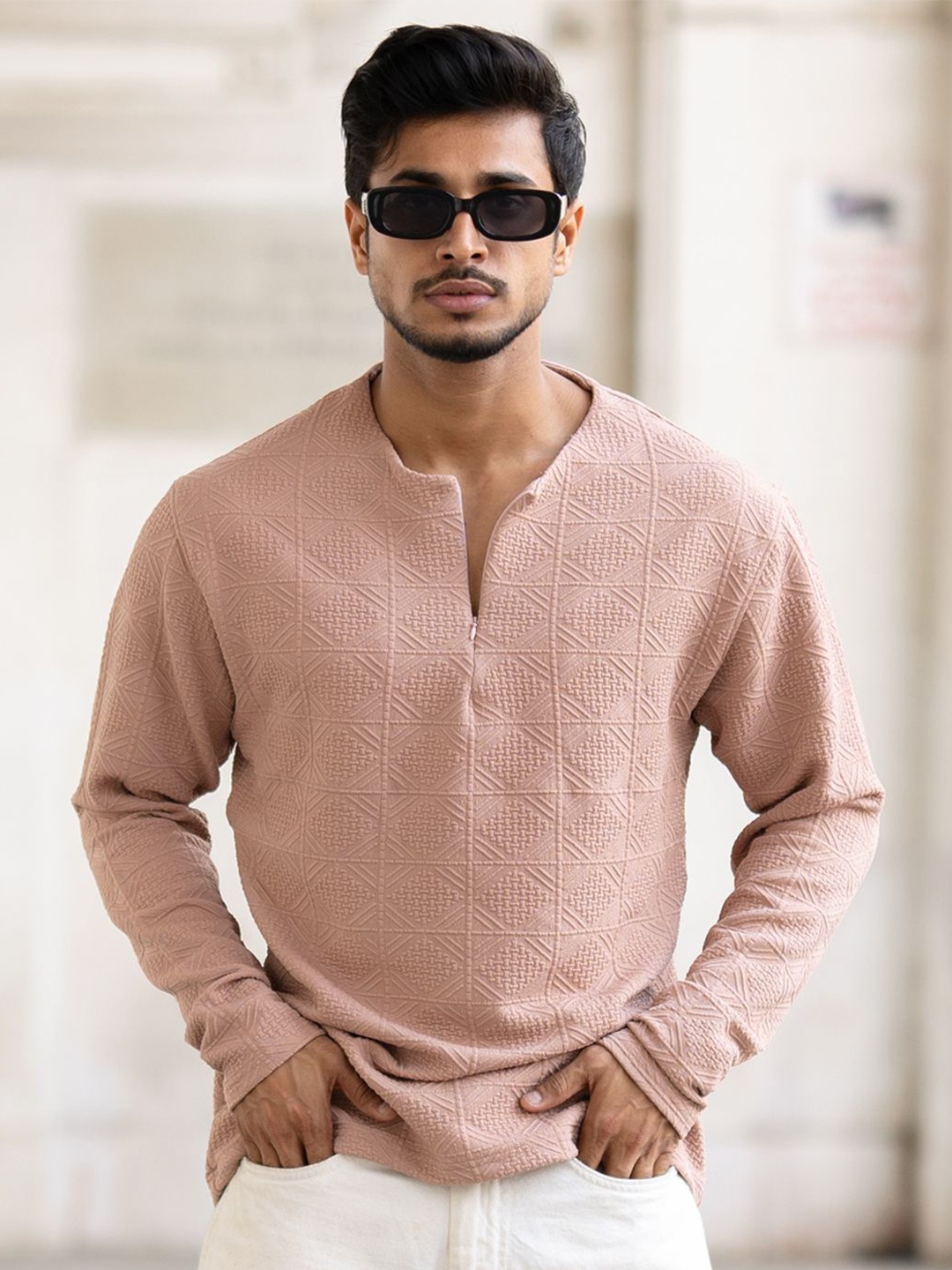 

Powerlook Men Self Design Round Neck T-shirt, Beige