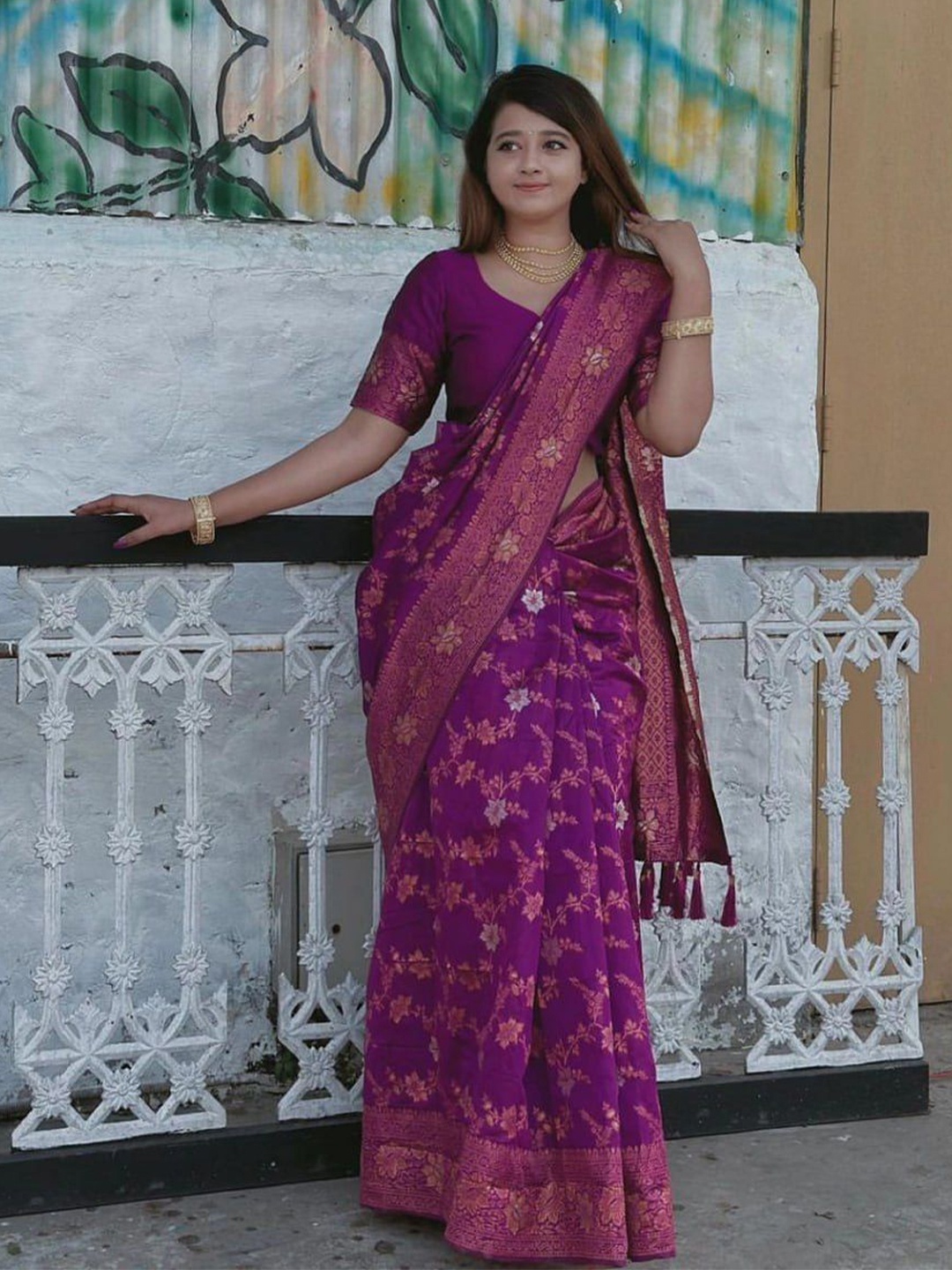 

bansari textiles Floral Woven Design Zari Kanjeevaram Saree, Purple