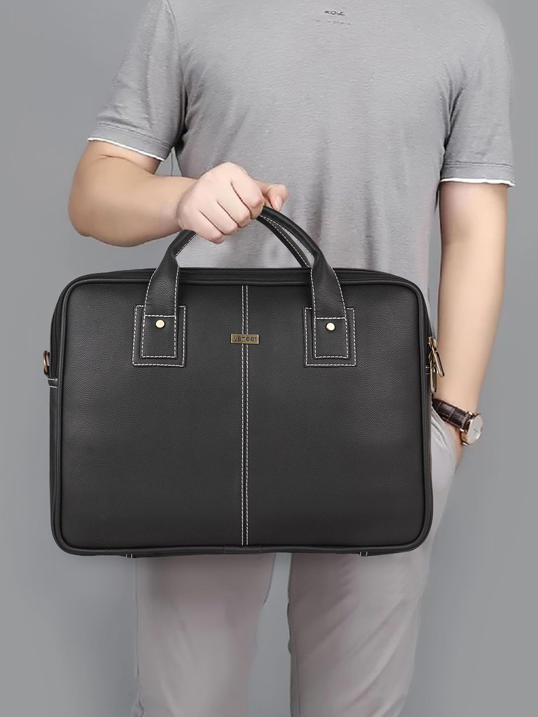 

Veneer Men Solid Leather Messenger Bag, Black