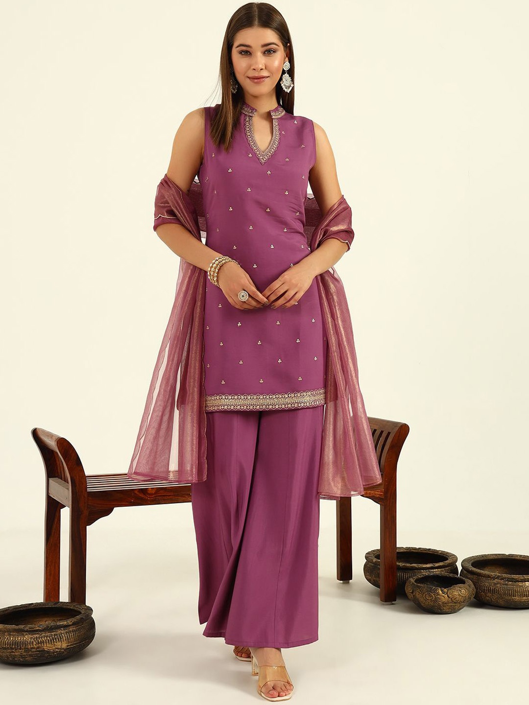

FIORRA Floral Embroidered Regular Thread Work Straight Kurti with Palazzos & Dupatta, Lavender