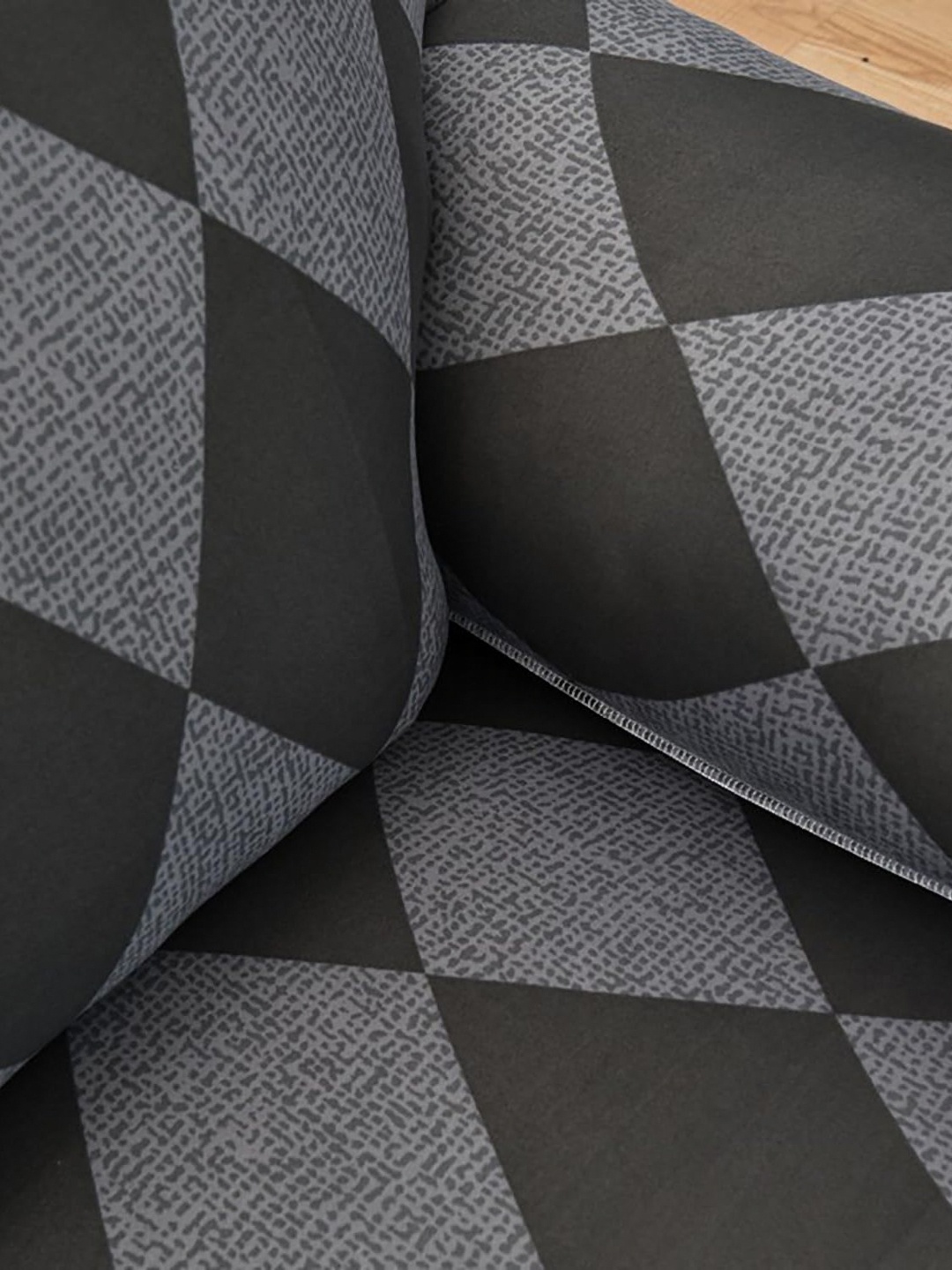 

HOUSE OF QUIRK Grey Printed 1 Seater Fitted Sofa Cover With Arms