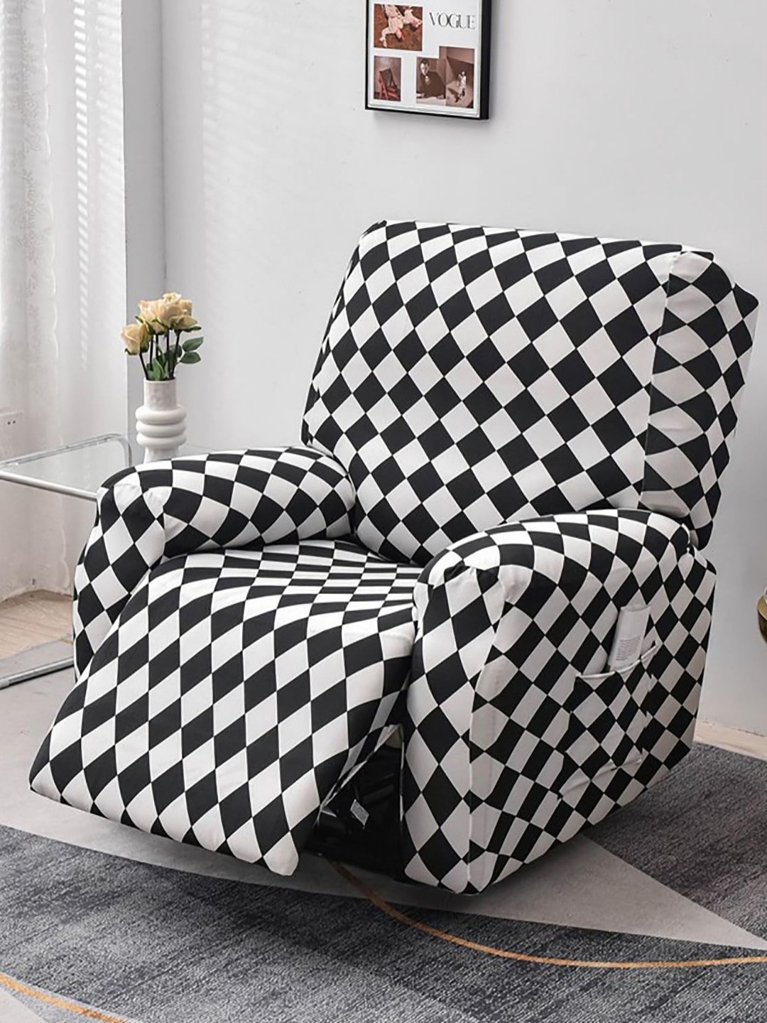 

HOUSE OF QUIRK Black & White Printed Fitted 1 Seater Sofa Cover With Arms