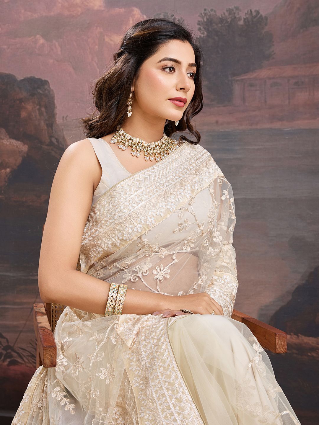 

House of Pataudi Floral Embroidered Saree With Blouse Piece, Beige