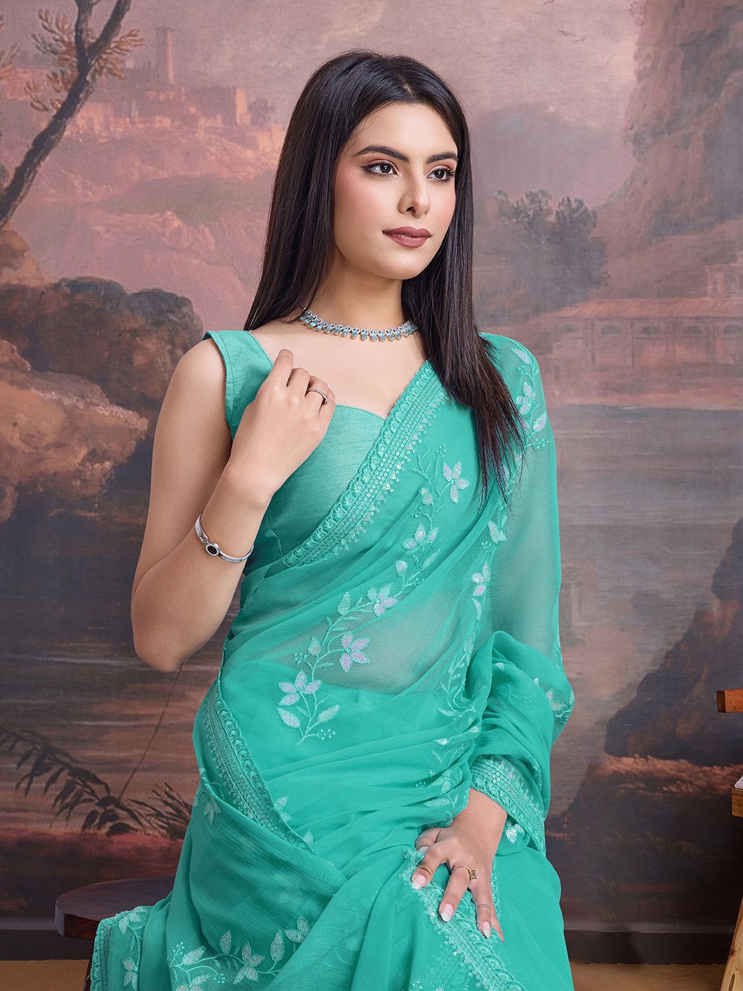 

House of Pataudi Floral Embellished Saree With Blouse Piece, Turquoise blue