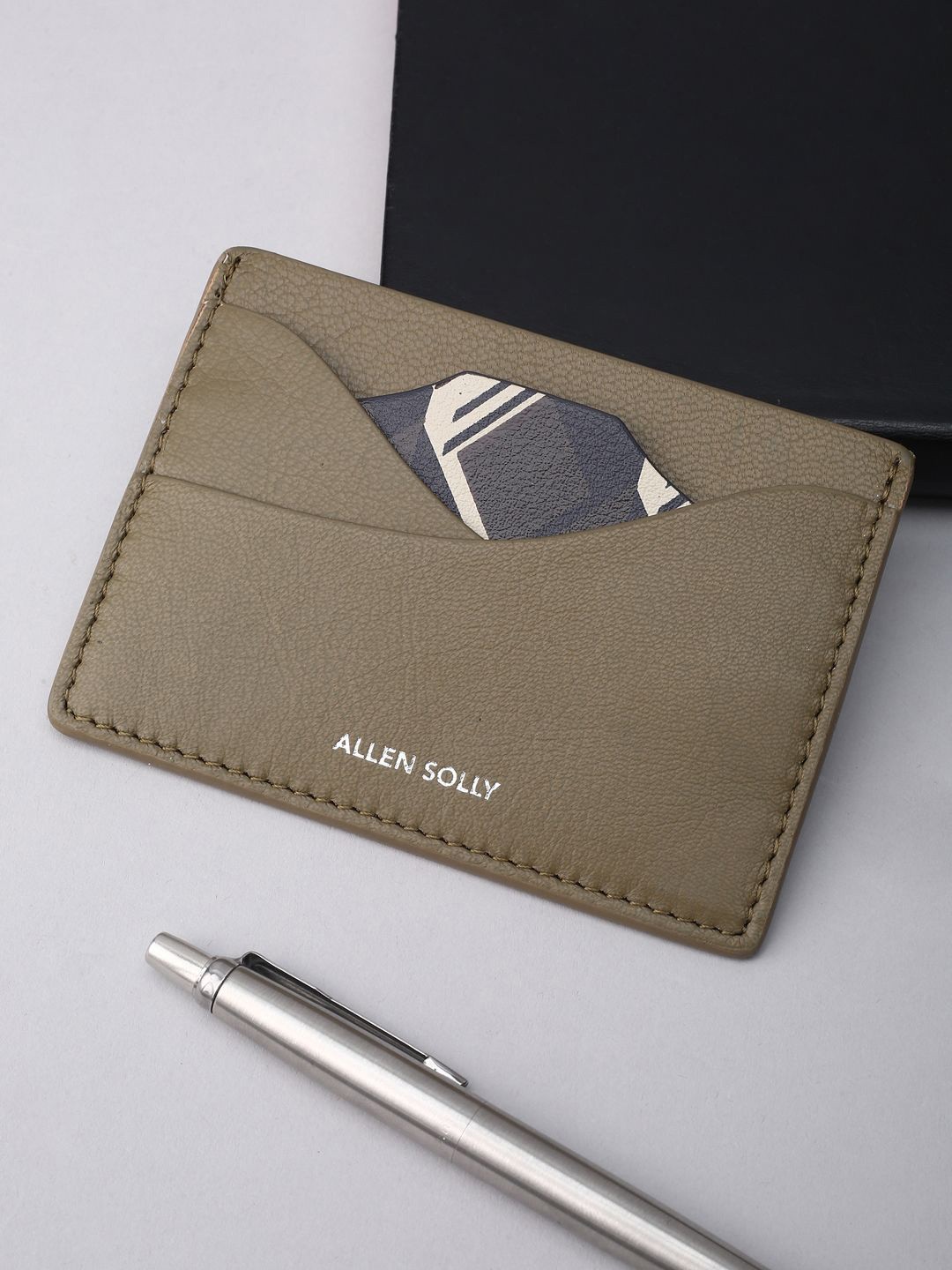 

Allen Solly Men Printed Leather Card Holder, Olive