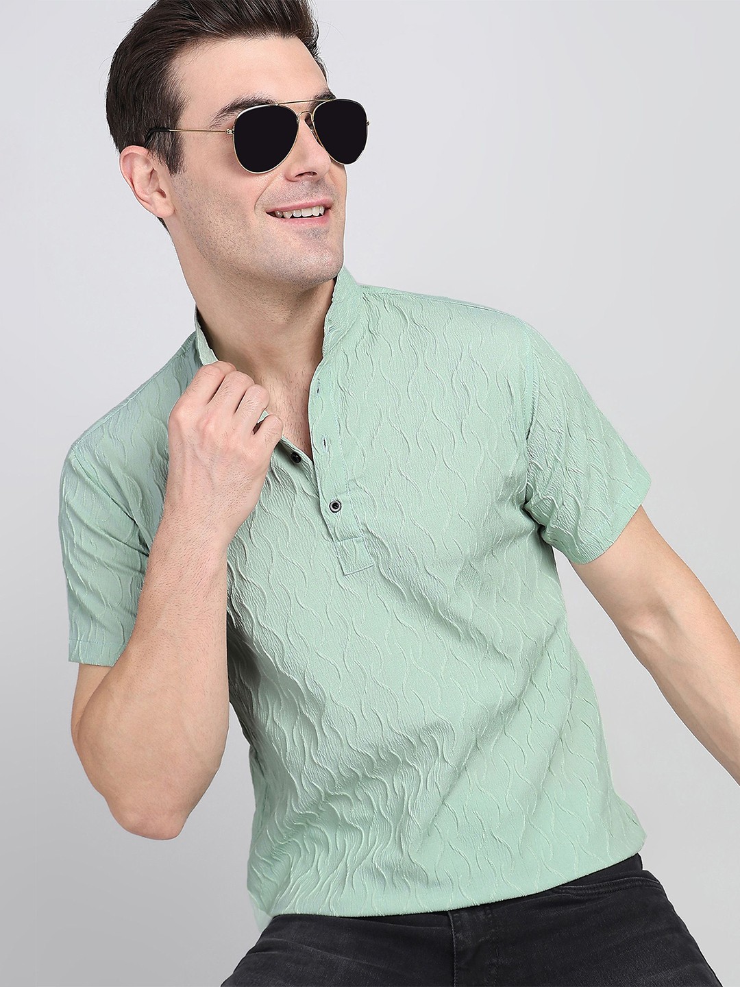 

Wuxi Men Straight Mandarin Collar Solid Casual Shirt, Sea green