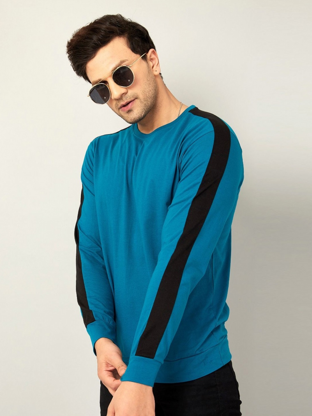 

AUSK Men Striped Full Sleeves Round Neck Casual T-shirt, Teal